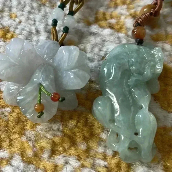 Lot 2 jade Thai beaded necklaces fully adjustable NWOT - Picture 6 of 6